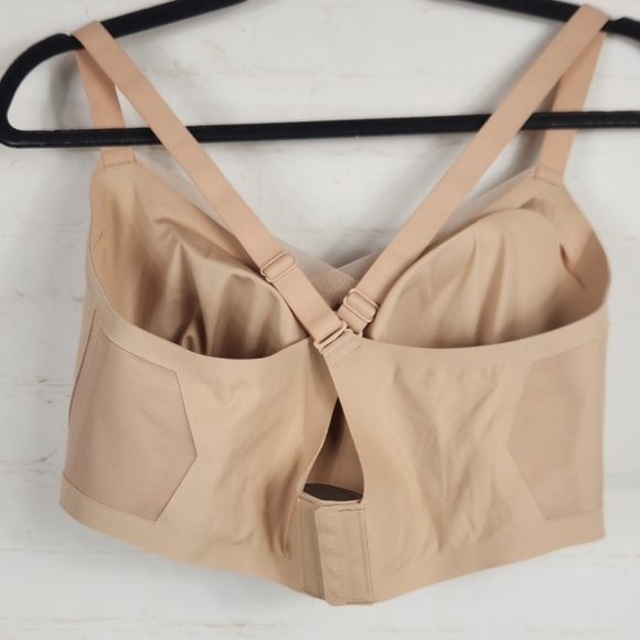 Honeylove Mesh CrossOver V-Neck Wireless Bra in Sand 40 C/D (1X) - Picture 5 of 12